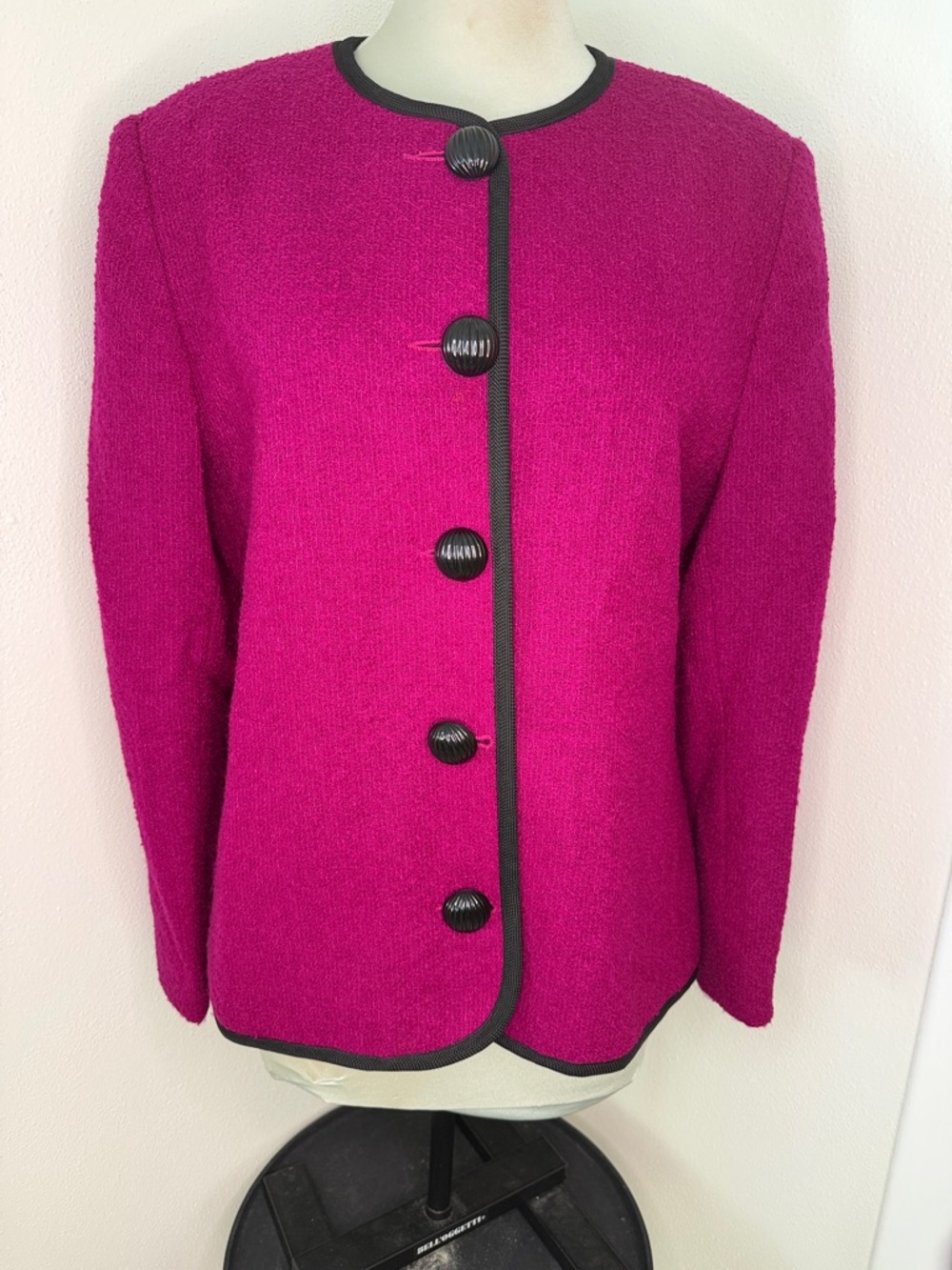 Leo Narducci magenta blazer black trim button front 12